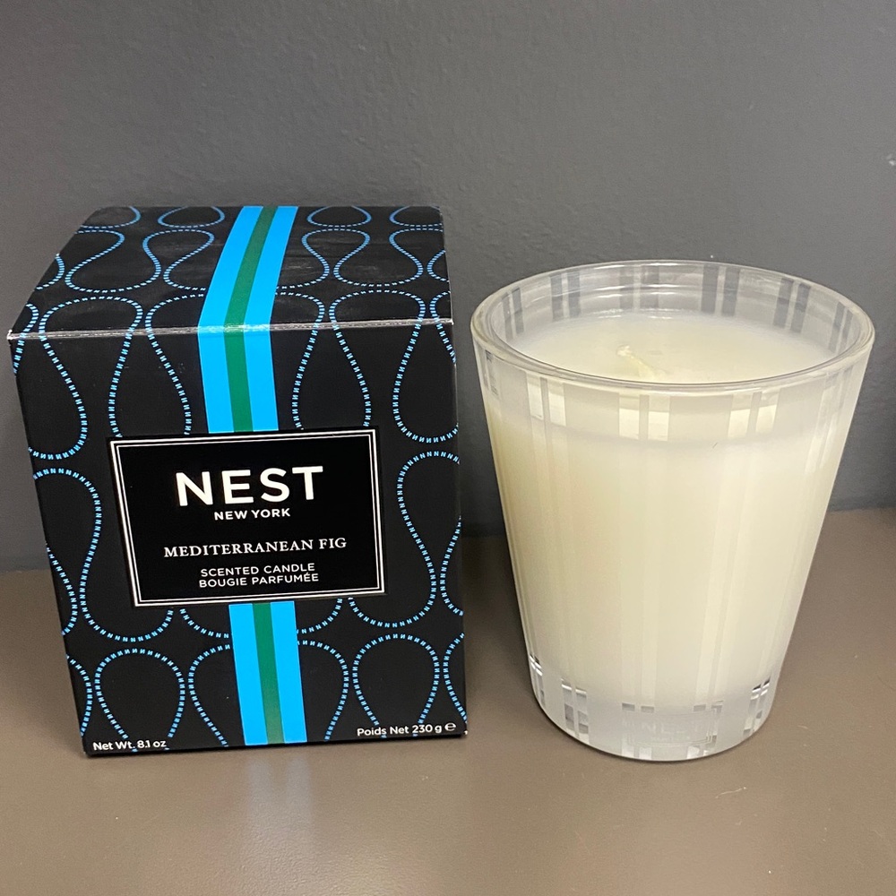NEST Fragrances New York Mediterranean Fig Classic Candle 8.1 oz *Discontinued* - Picture 2 of 5